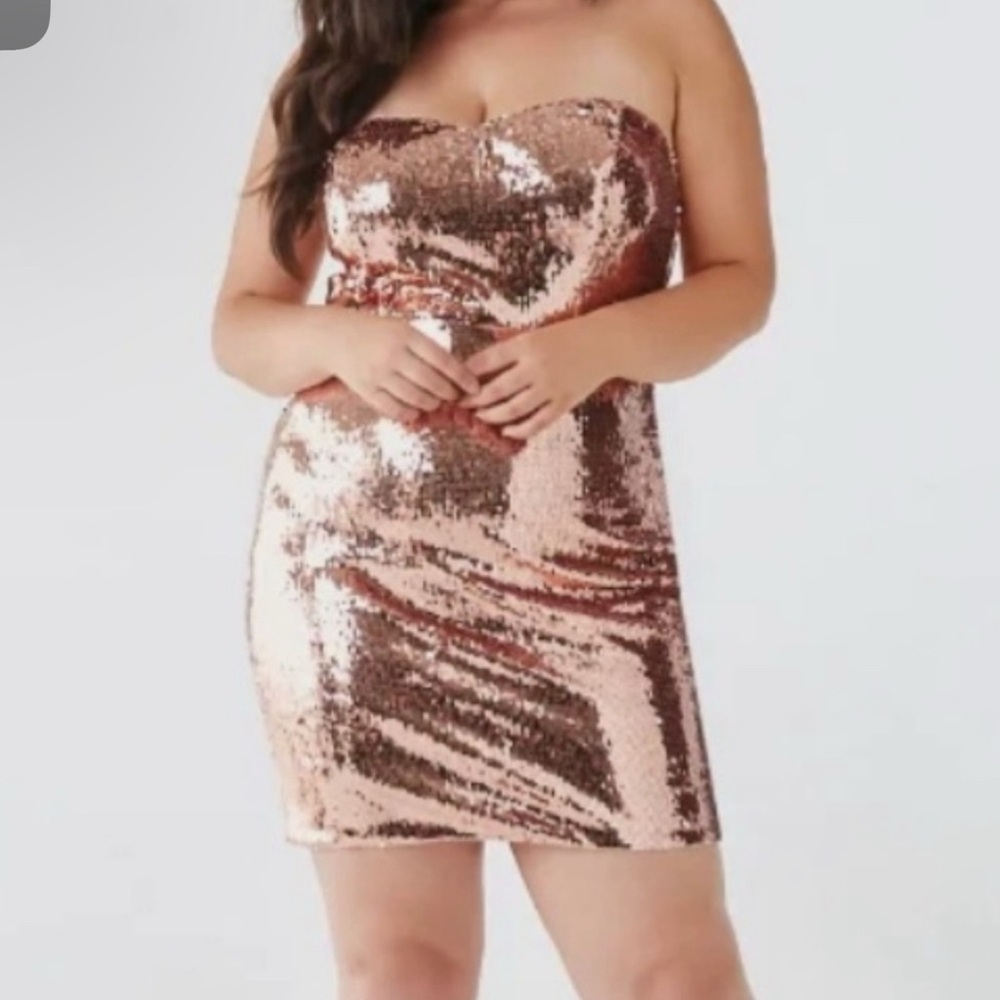 STRAPLESS SEQUIN MINI DRESS